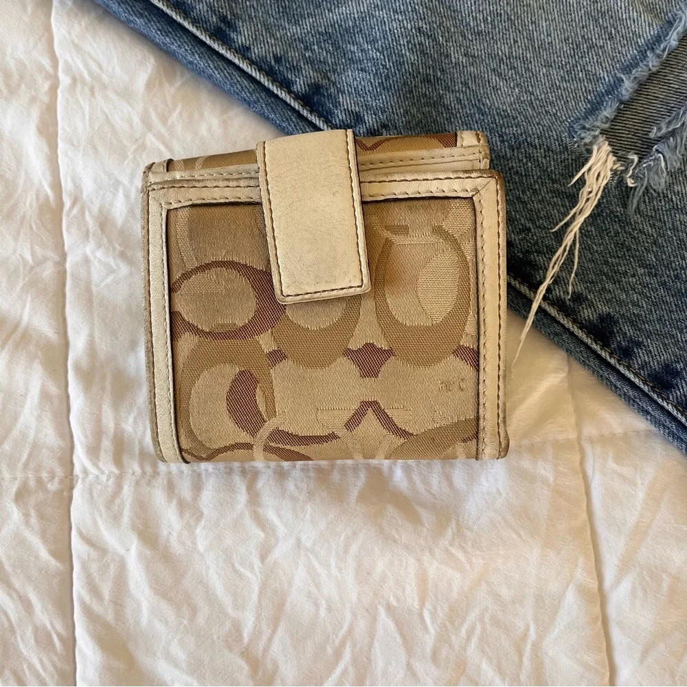 Coach Women Vintage Wallet‎